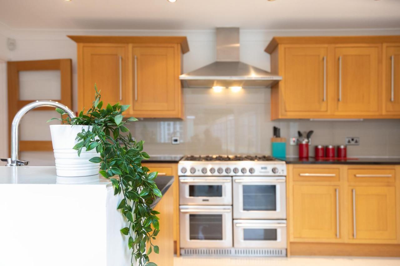 Central Ashford Stay - Contractors & Families Welcome - Free Parking Exterior photo